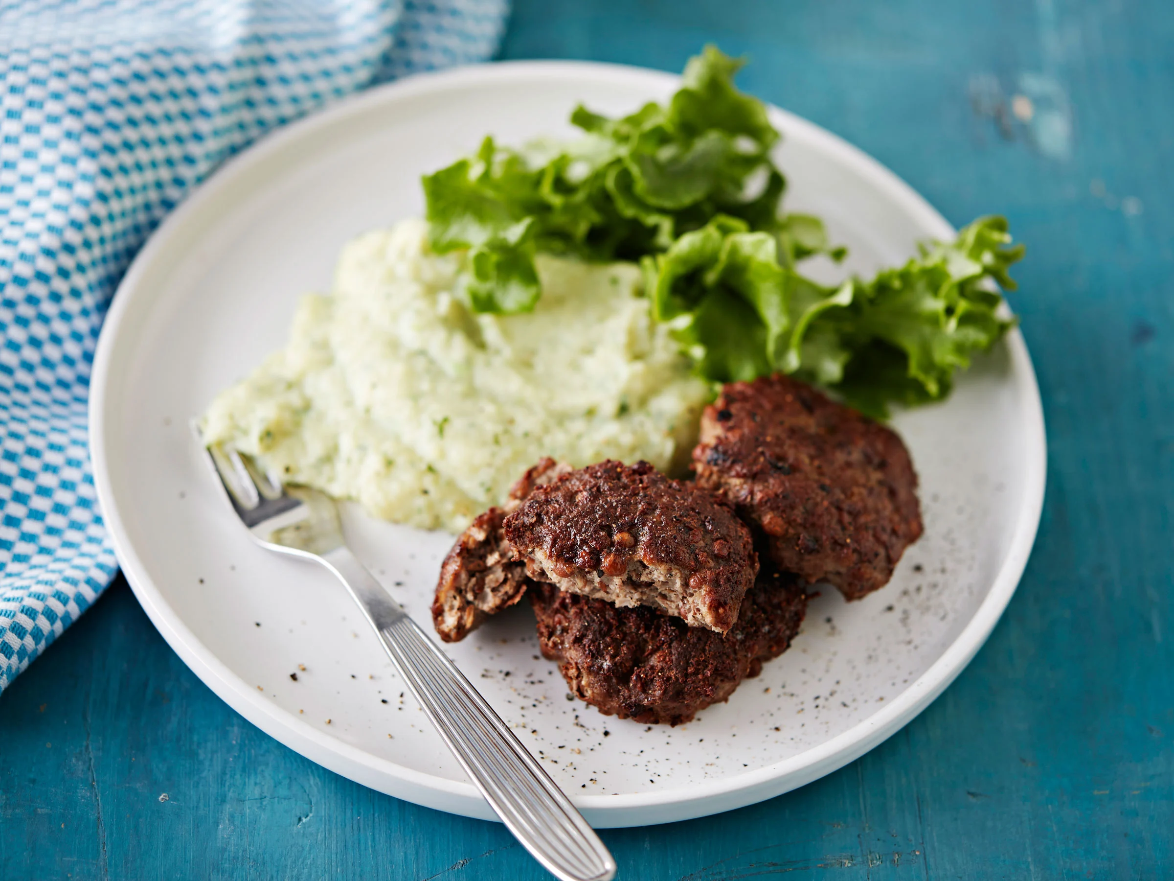 Linsseillä rikastetut jauhelihapihvit