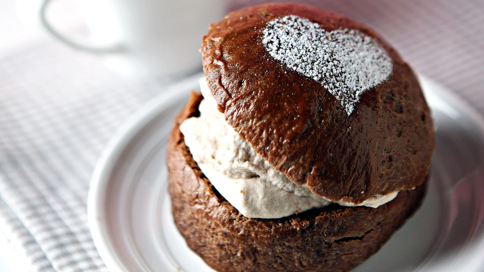 Laskiaisen suklaapullat