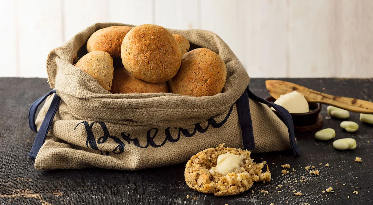 Härkäpapu-porkkanasämpylät