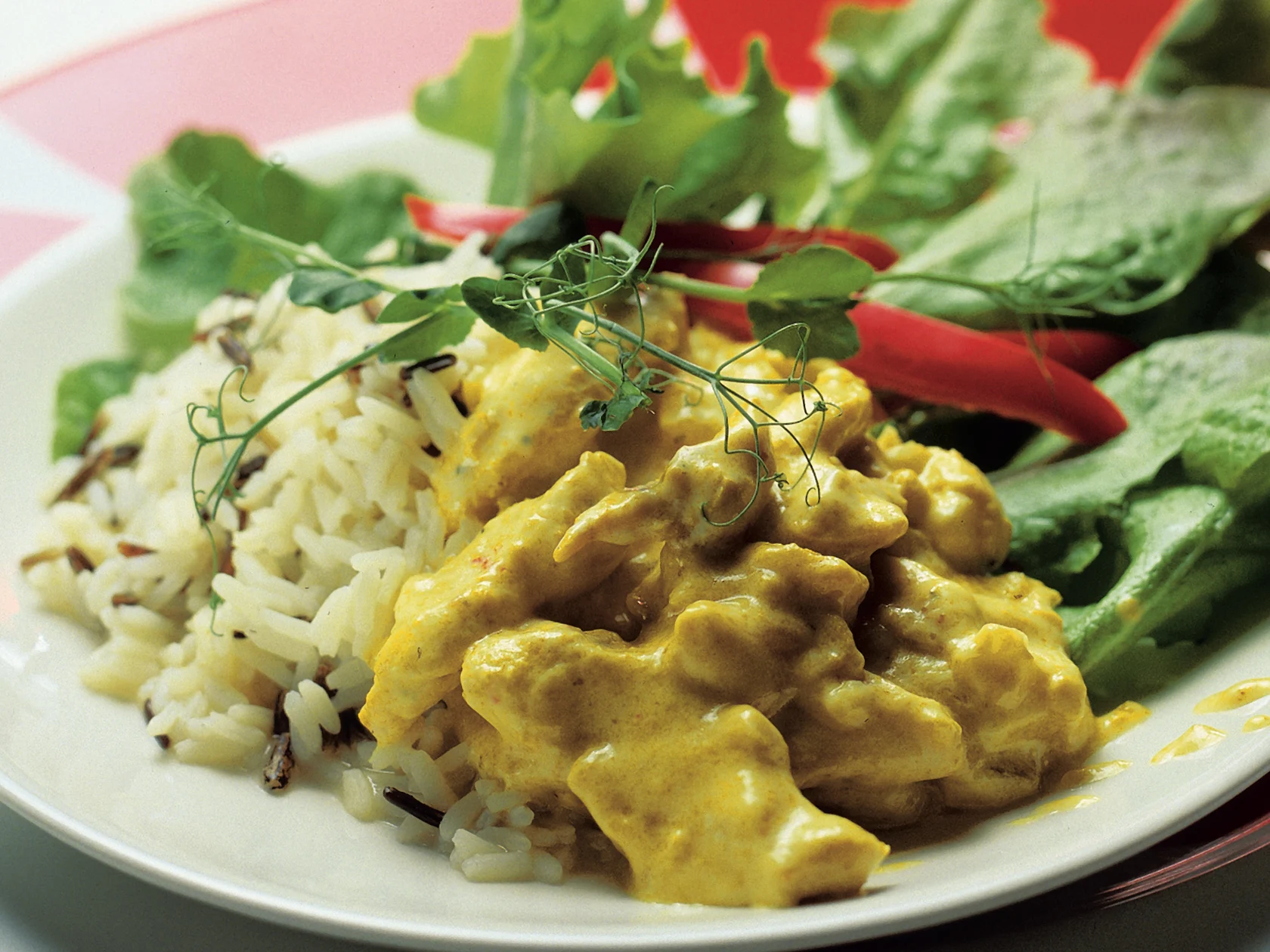 Hedelmäinen broileri-currykastike