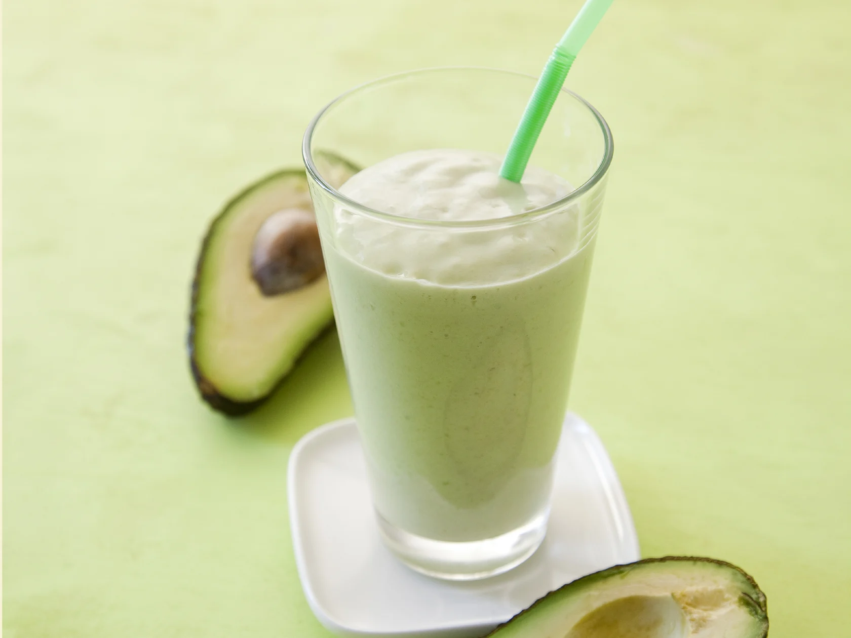 Banaani avokado smoothie