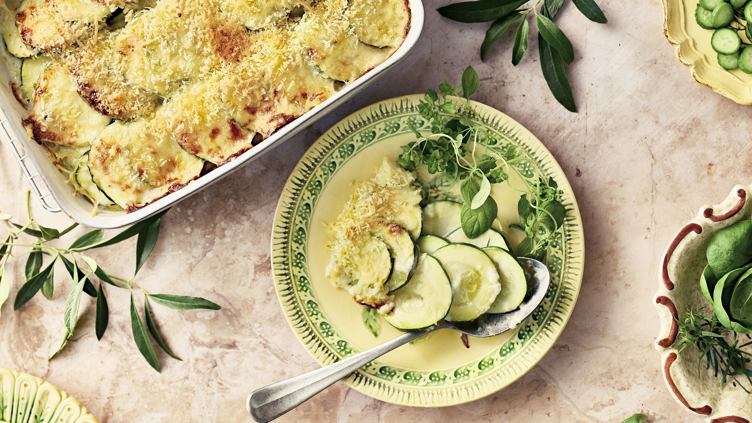 Maukas kesäkurpitsagratiini