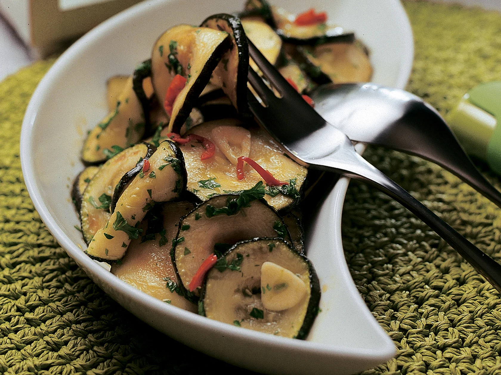 Marinoidut kesäkurpitsat