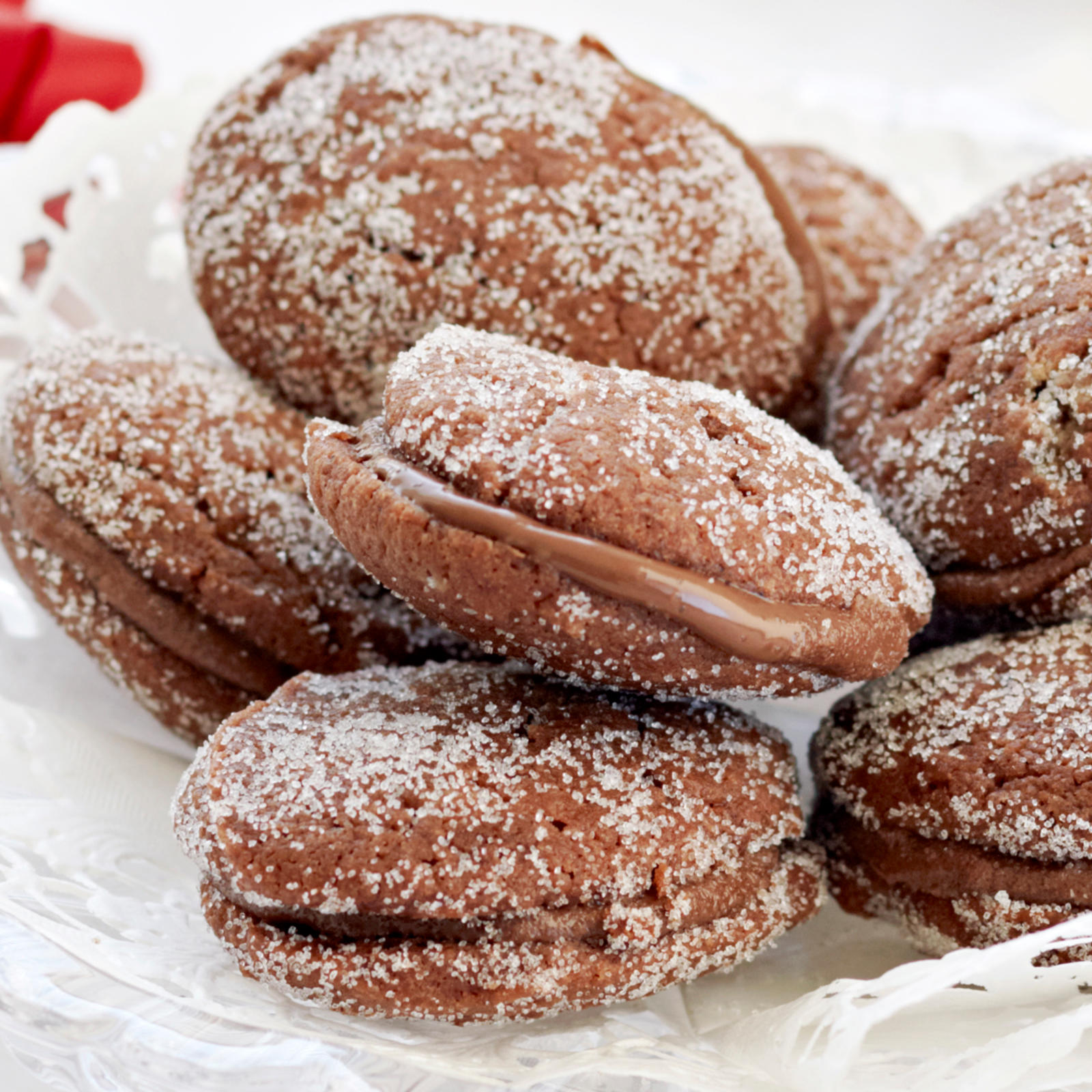 Suklaiset lusikkaleivät