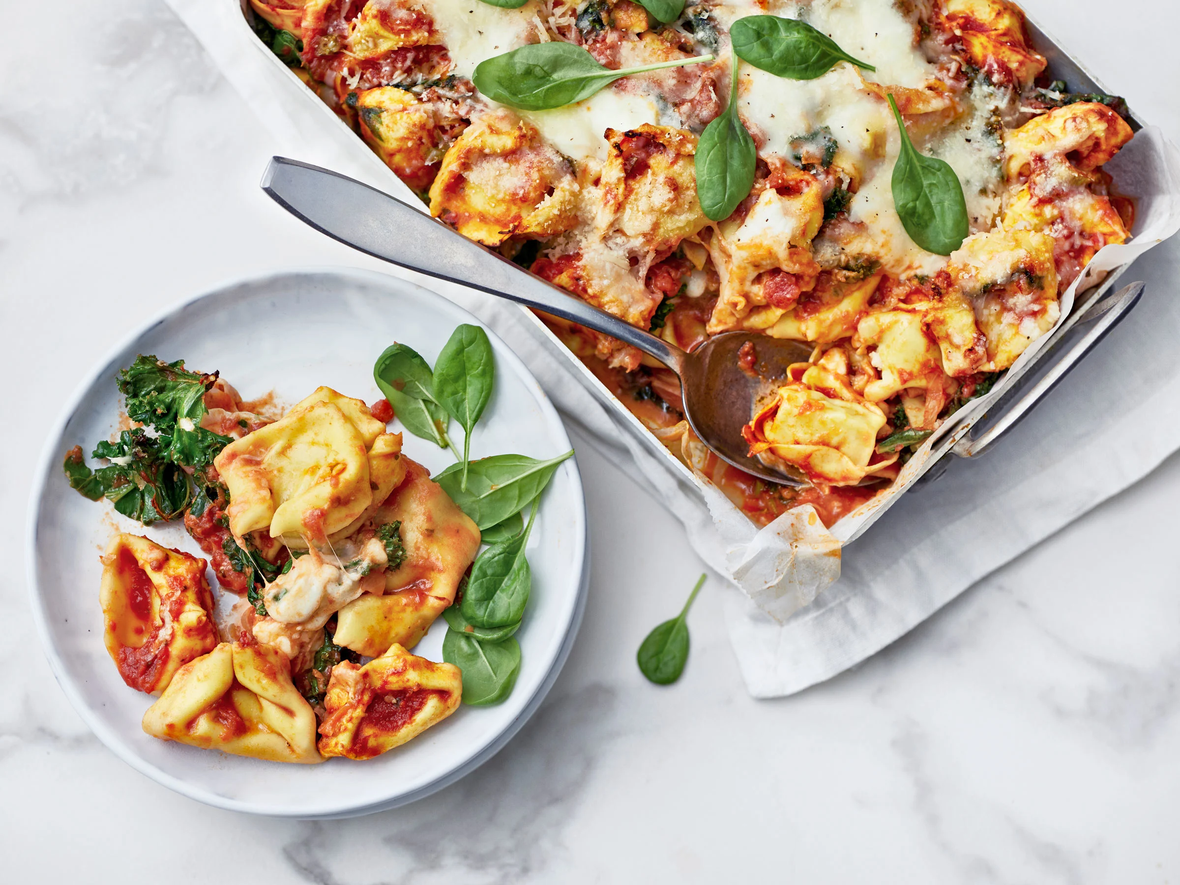 Pikainen kasvis-tortellinilasagne