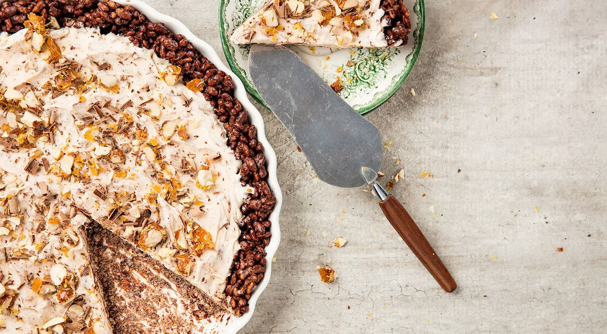Riisimuropohjainen Nutella-jäätelökakku