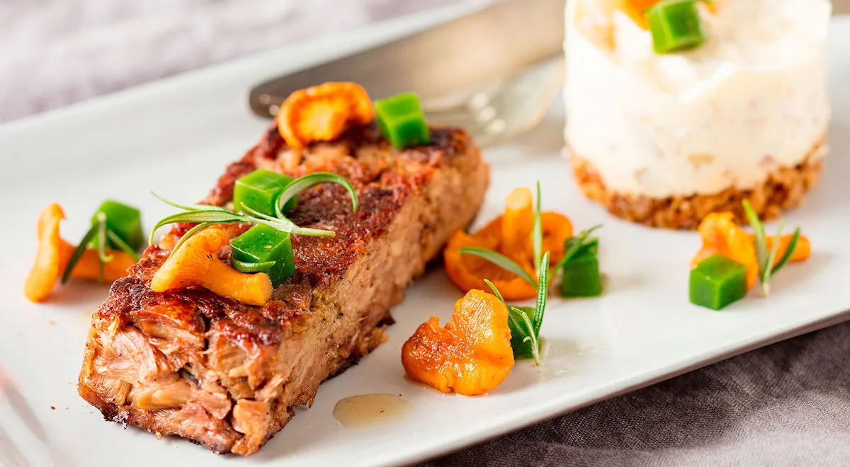 Oscar Pub & Grillin prässätty karitsa