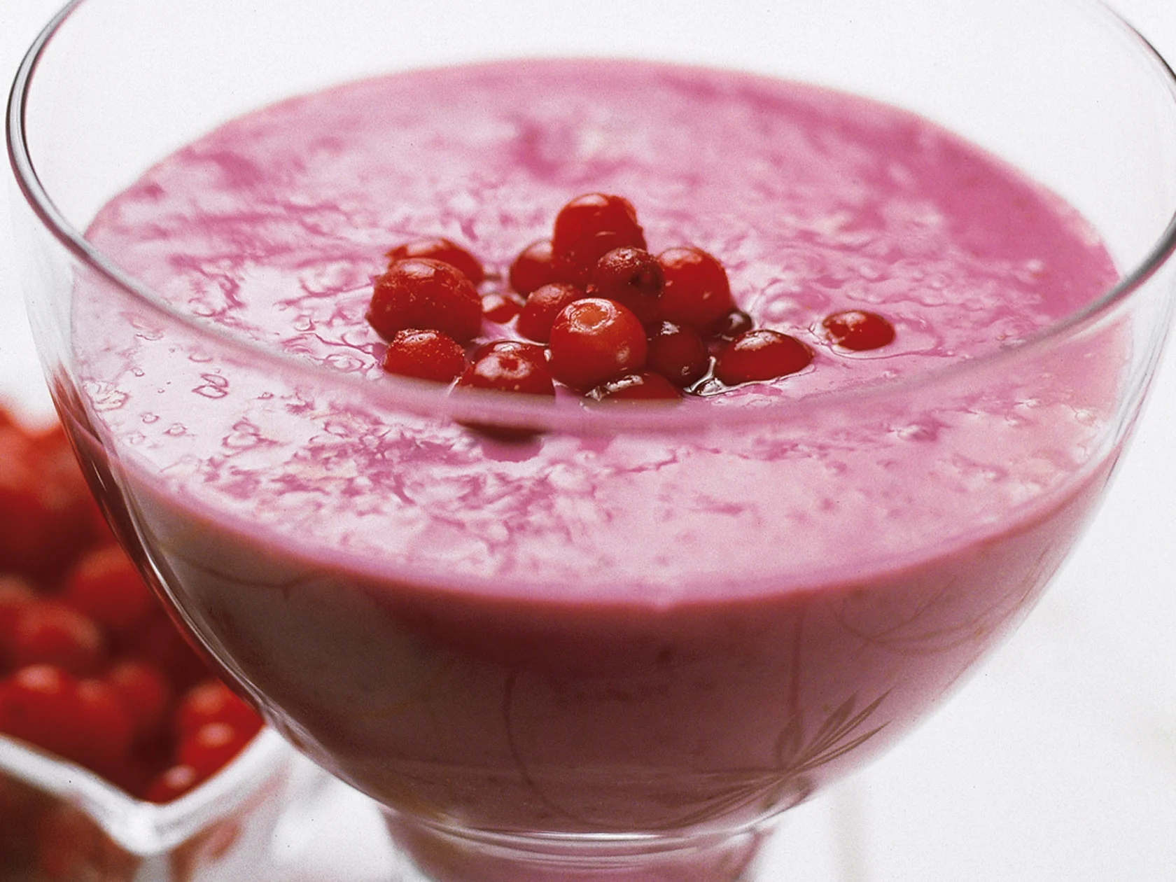 Puolukkamousse tofusta