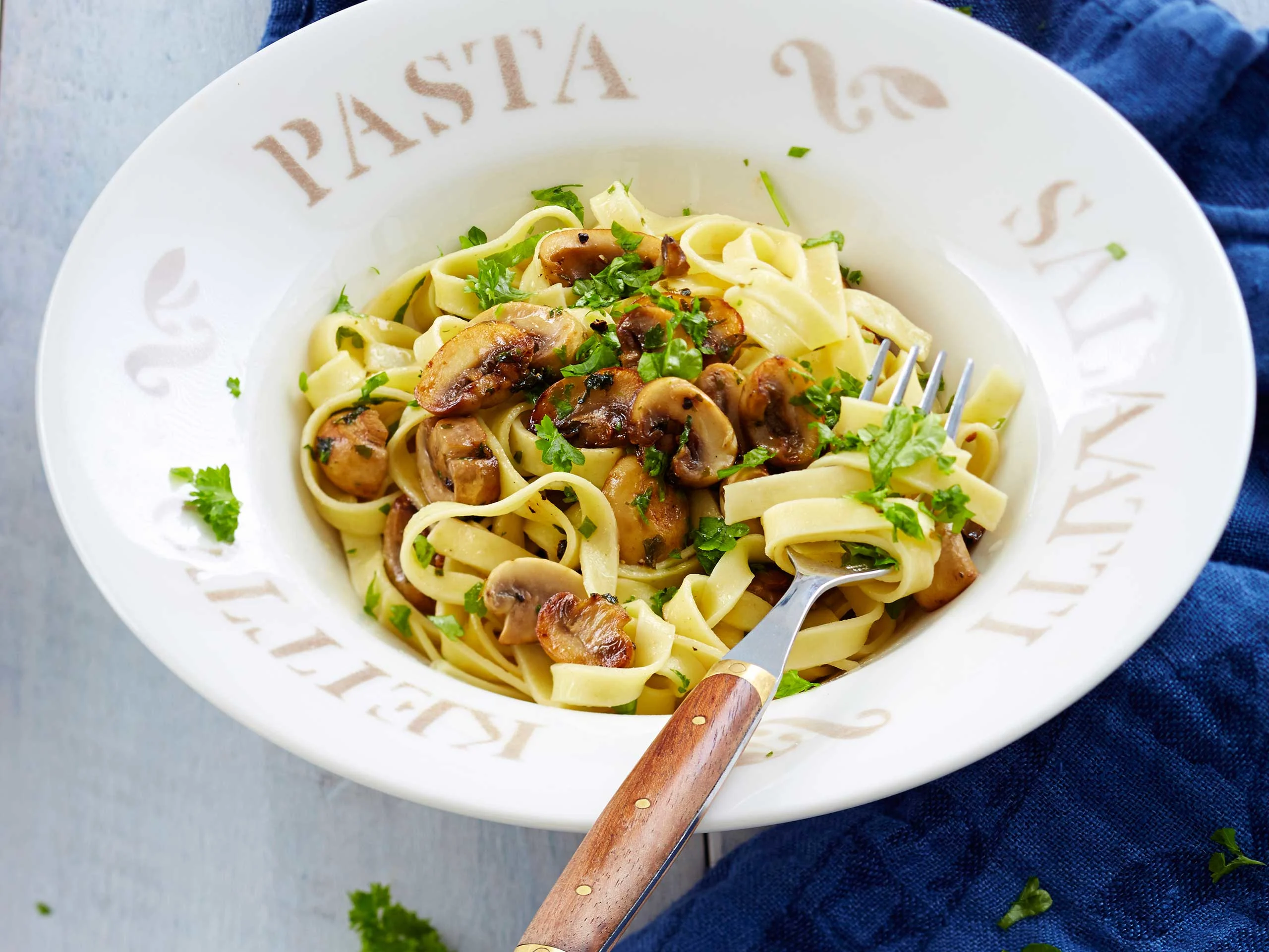 Herkkusieni-sitruunapasta -resepti