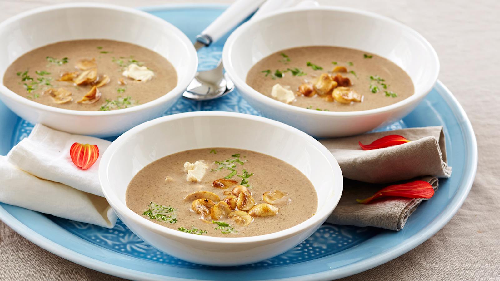 Kermainen herkkusienikeitto