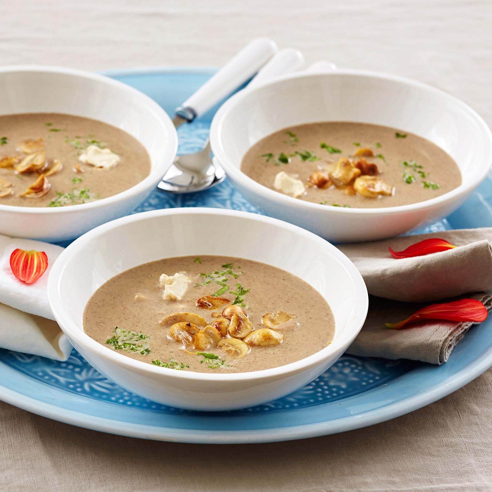 Kermainen herkkusienikeitto