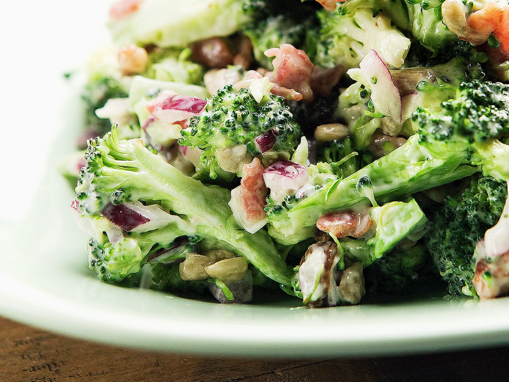 Tanskalainen parsakaalisalaatti