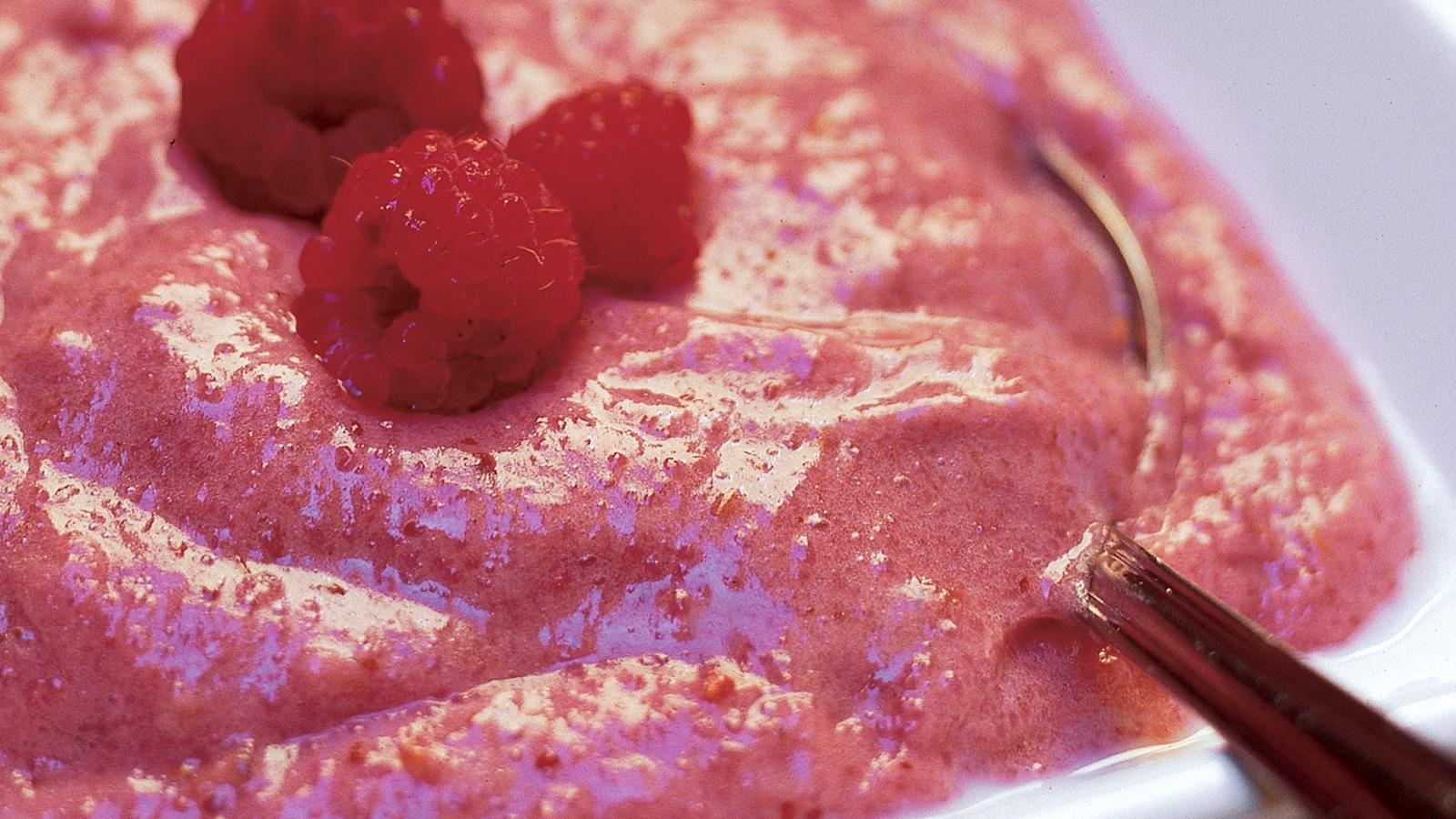 Vadelma-puolukkapuuro