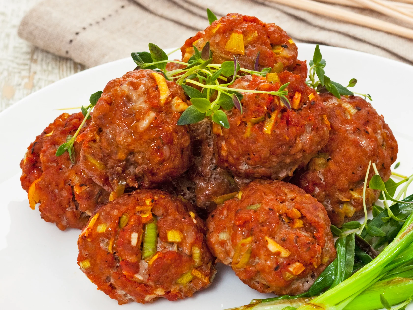 Pienet tapaslihapullat