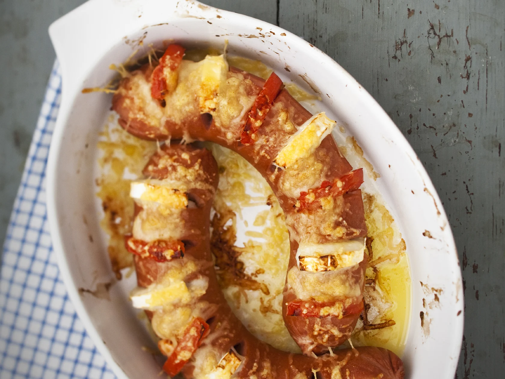 Uunimakkara vuohenjuustolla