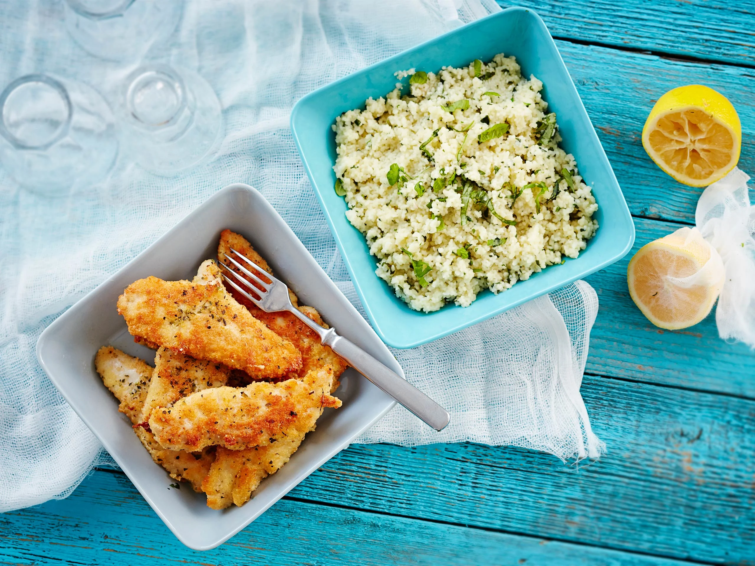 Parmesaanikana ja yrtticouscous