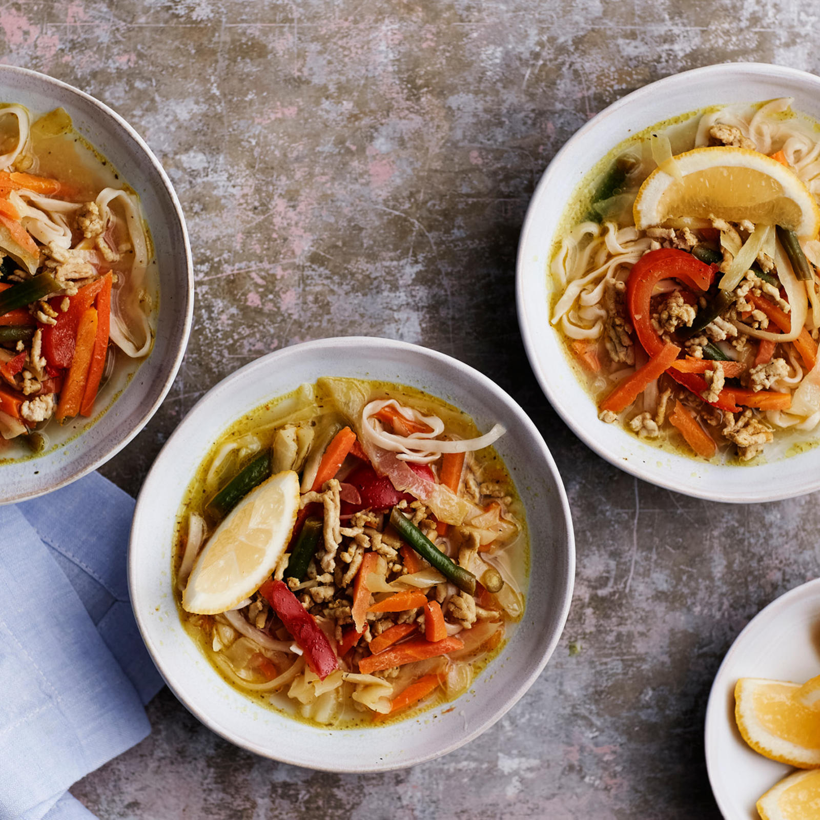 Kevyt kanajauhelihakeitto