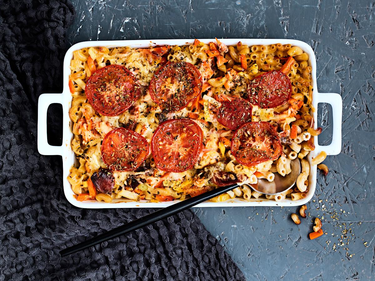 Maailman helpoin lohi-makaronilaatikko