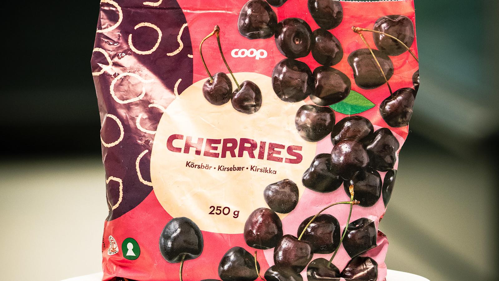 Coop Pakastekirsikat marketissa