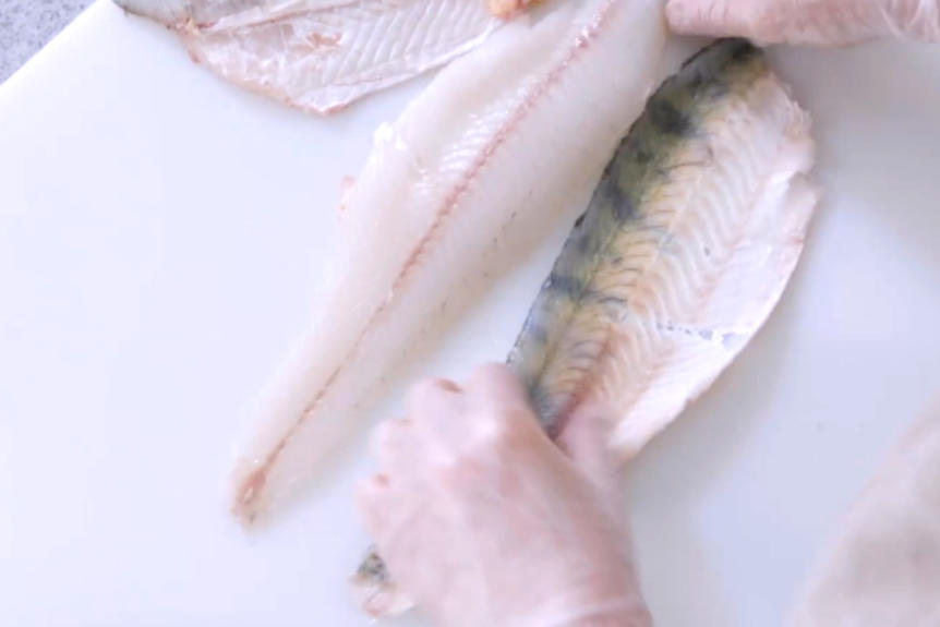 Ruotojen ja nahan poisto kuhafileestä