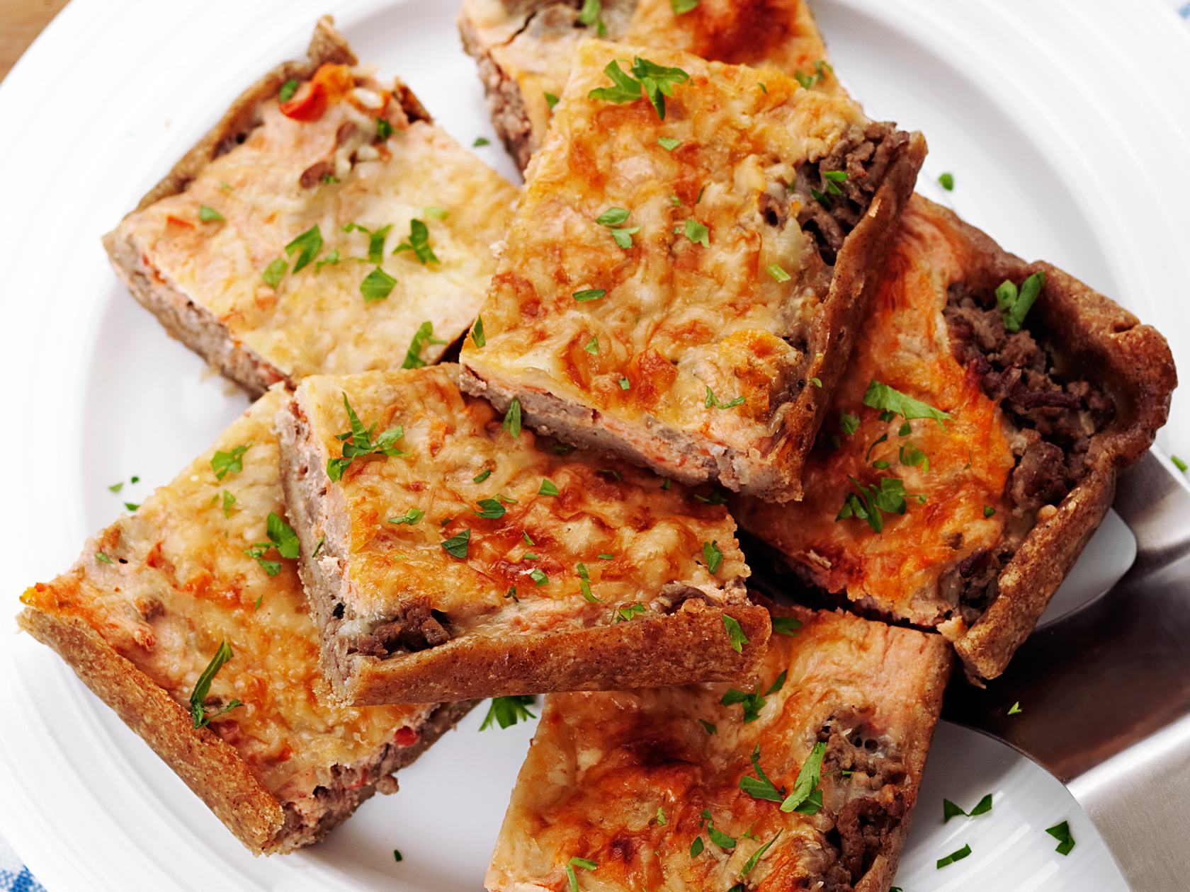 Jauhelihalevypiirakka