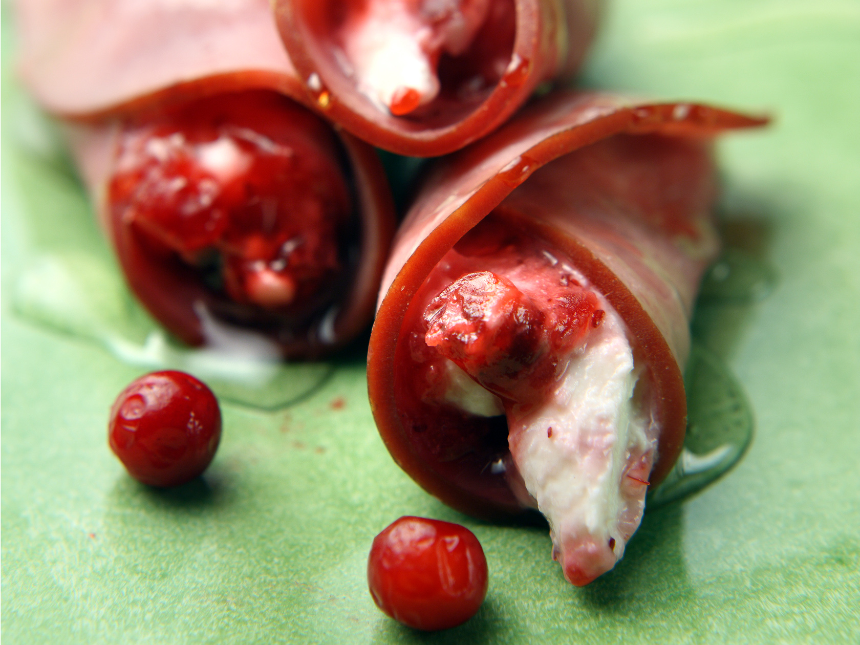 Täytetyt leikkelerullat