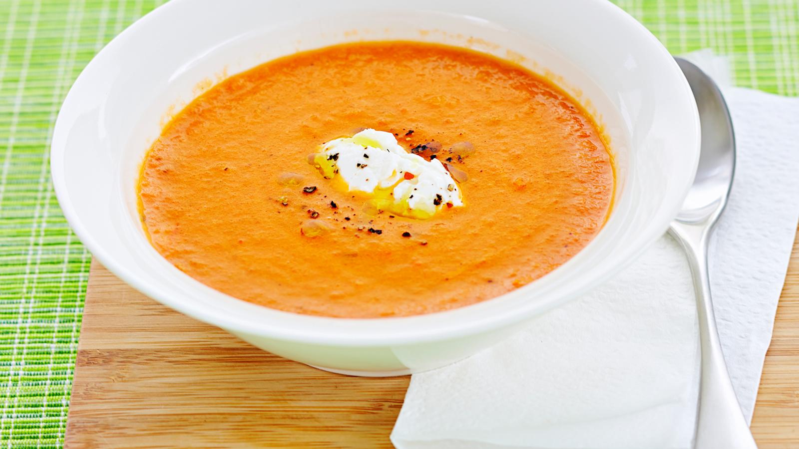 Tomaatti-vuohenjuustokeitto