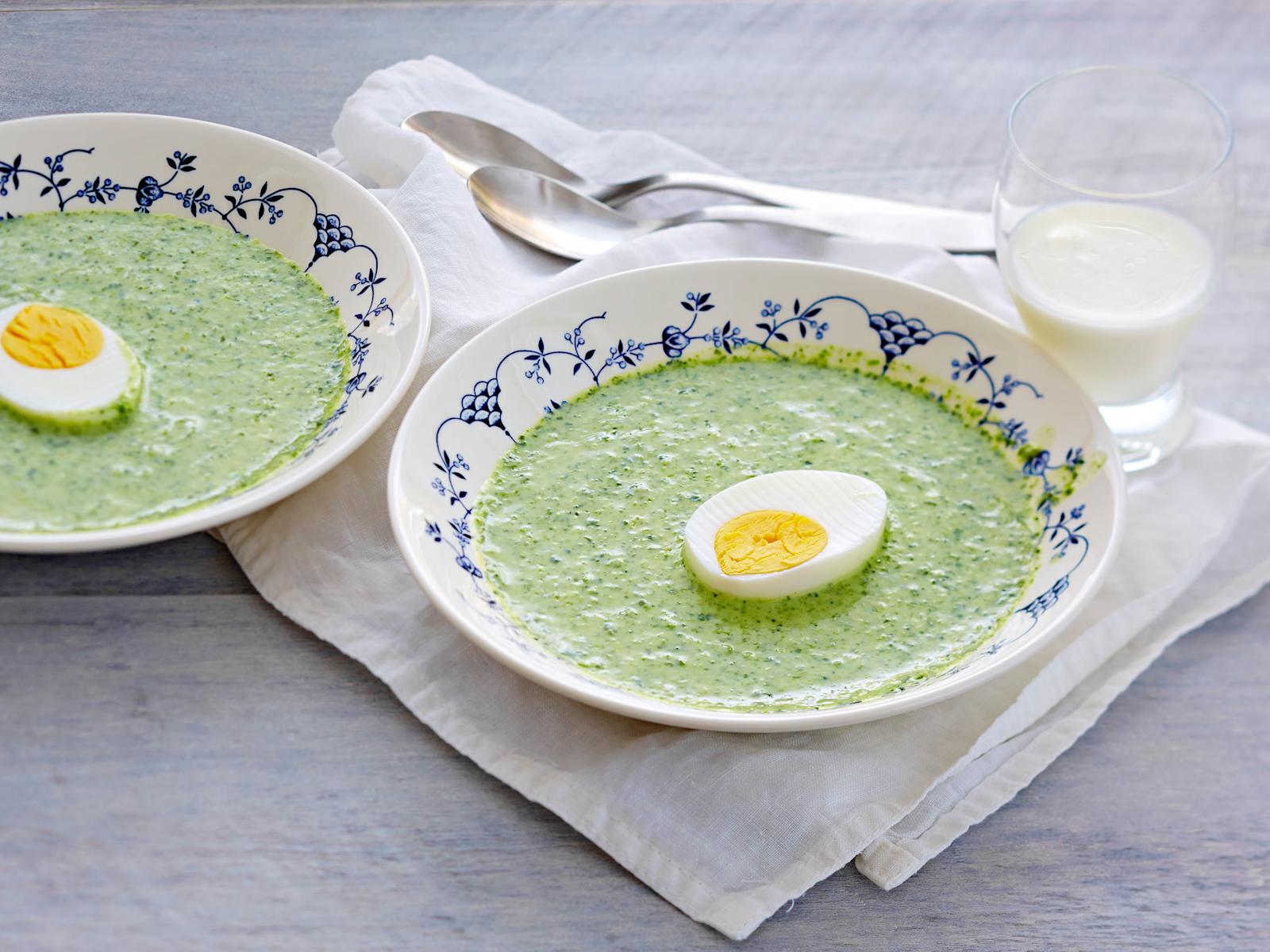 Parsakaali-pinaattikeitto