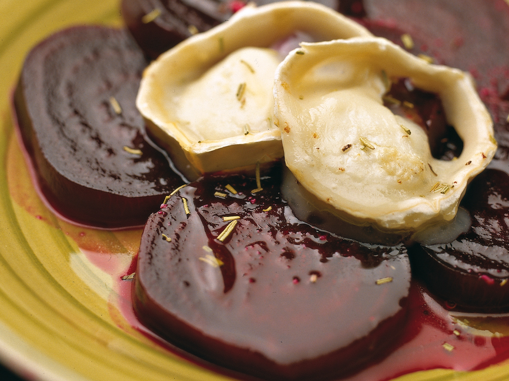 Vuohenjuustopunajuuret