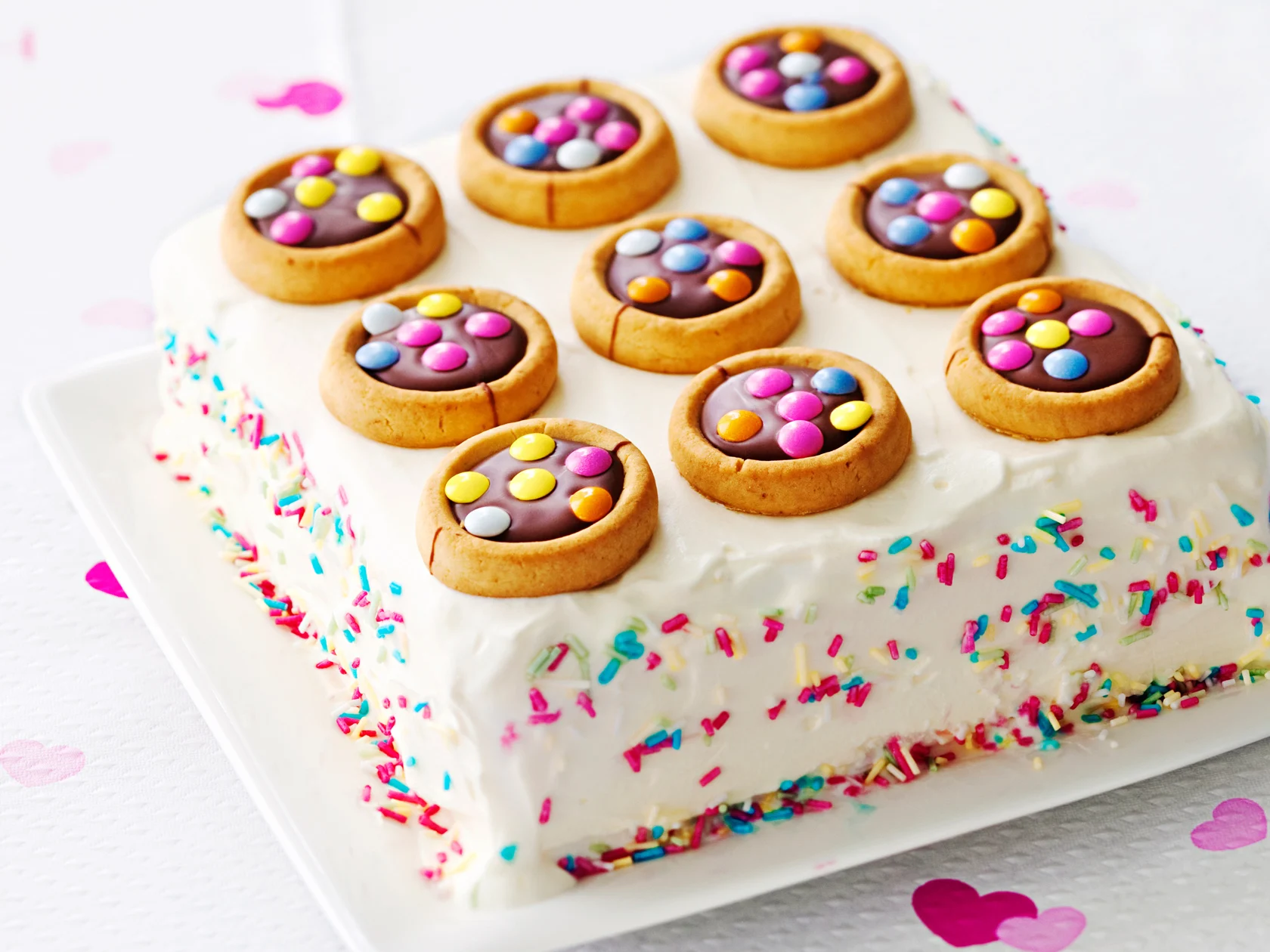 Helppo jäätelökakku