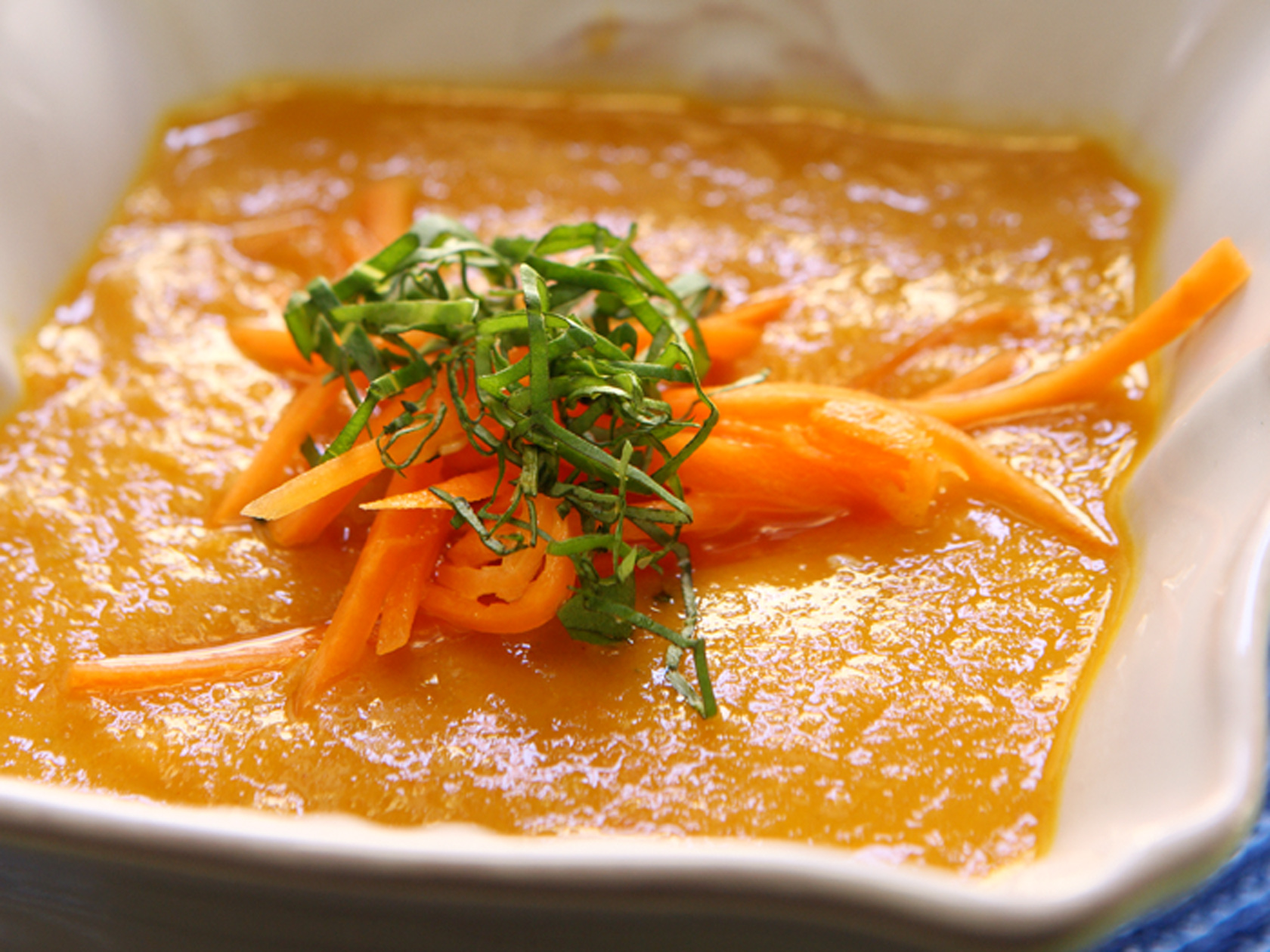 Mango-porkkanasosekeitto