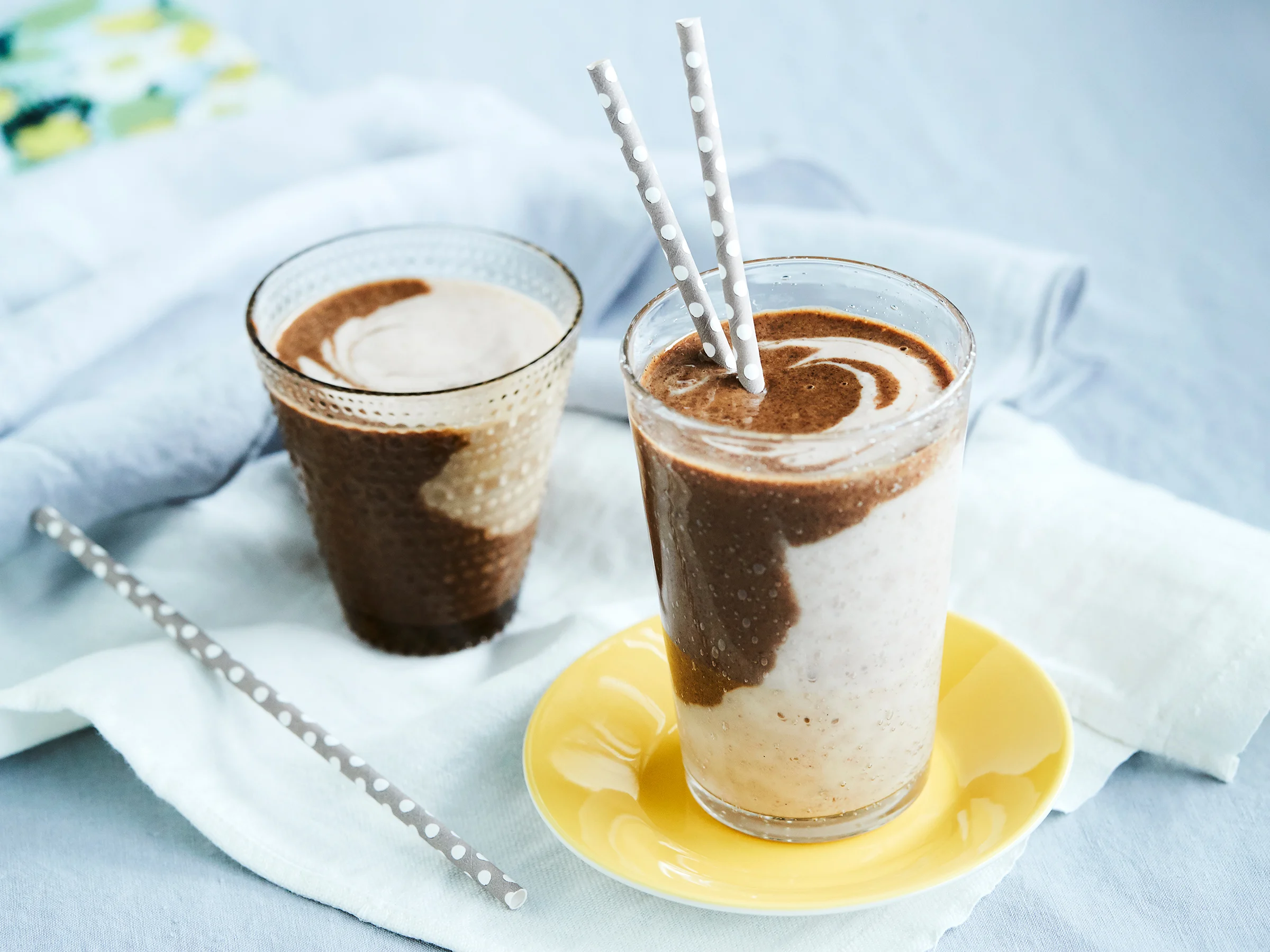 Kahden kerroksen mämmismoothie