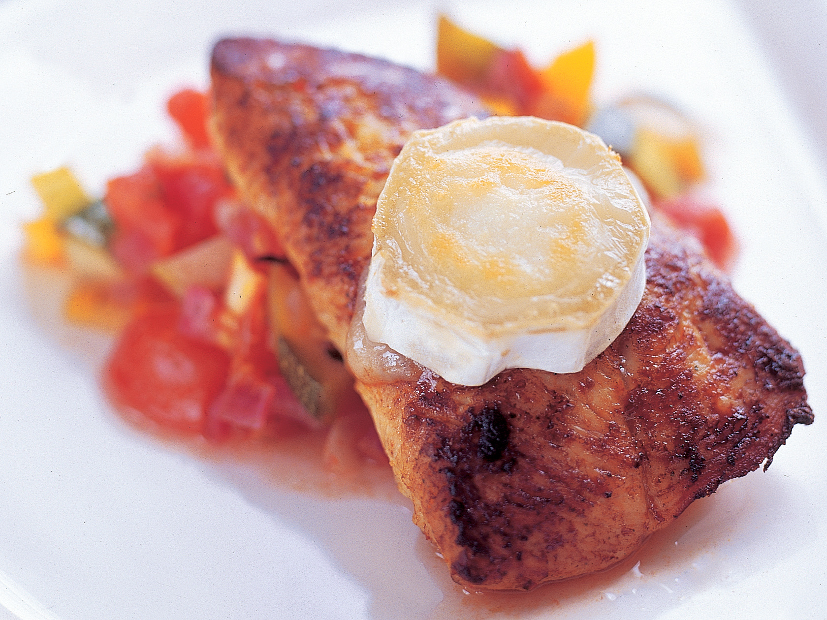 Kalkkunapihvi vuohenjuustokuorrutuksella