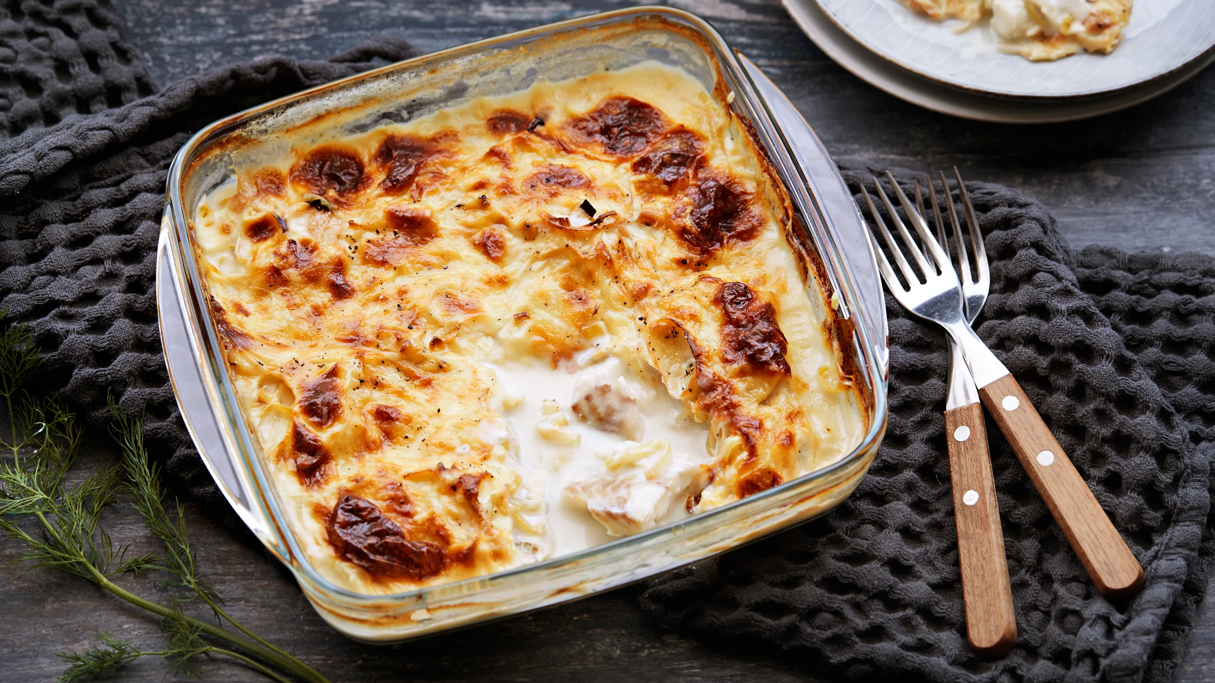 Juustoinen uuniseiti