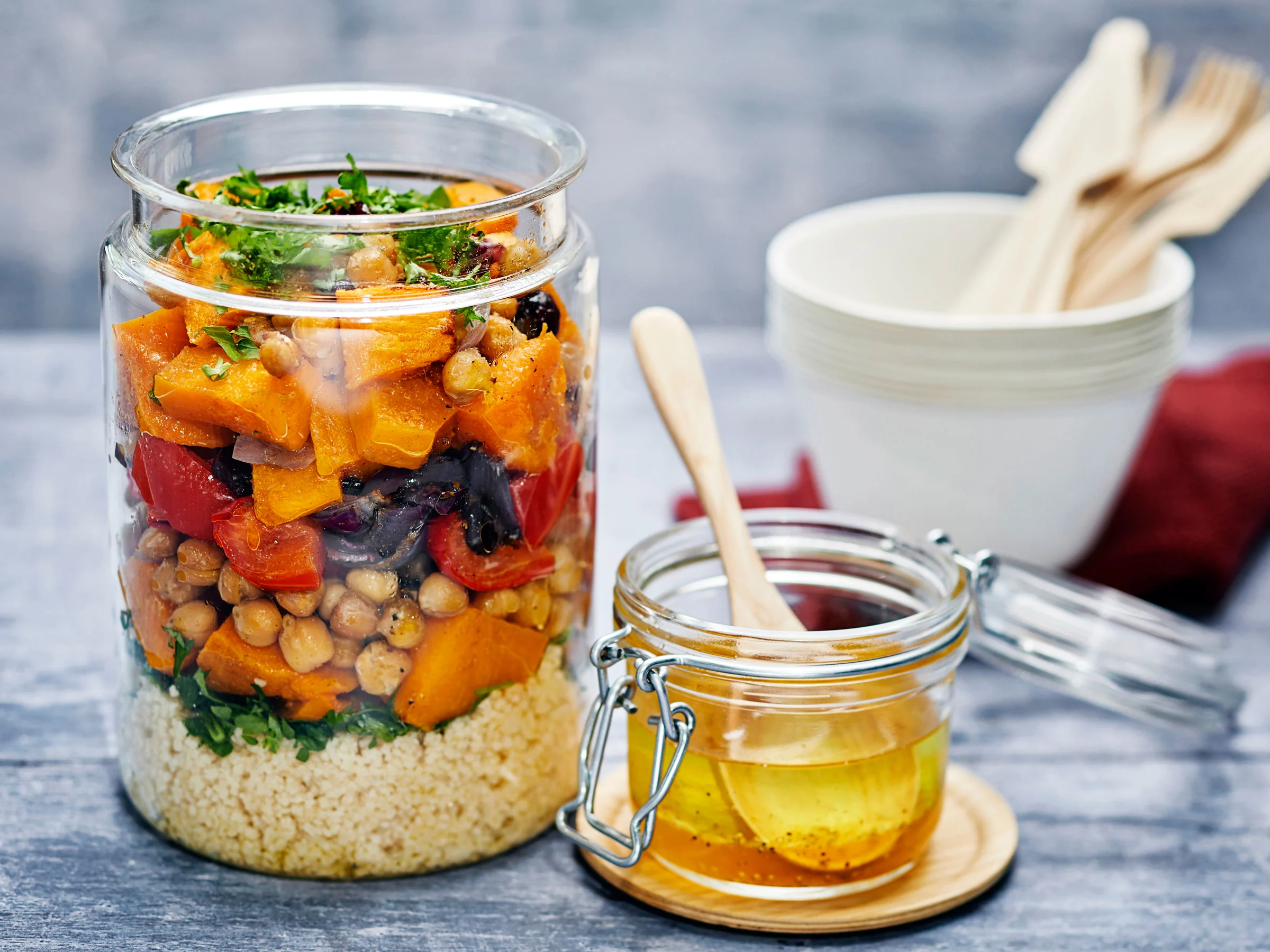 Kurpitsa-kuskussalaatti