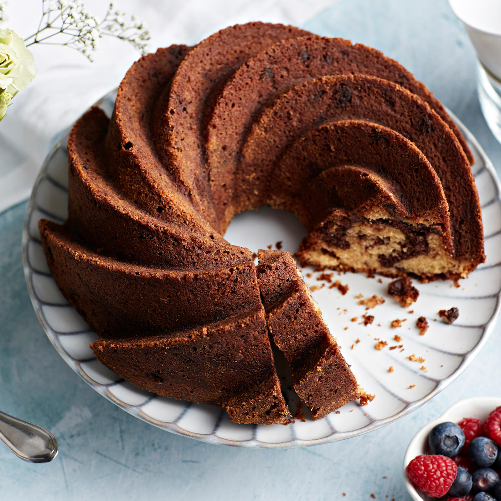 Vaniljainen suklaahippu-tiikerikakku