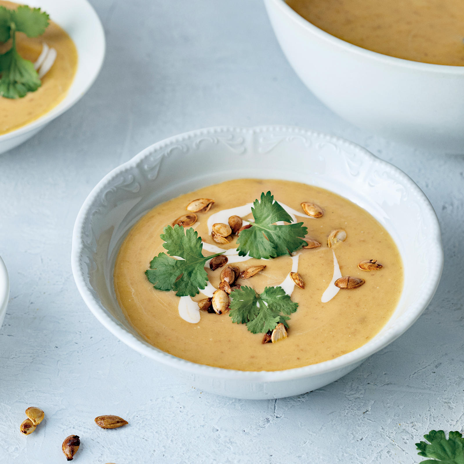 Myskikurpitsa-linssikeitto