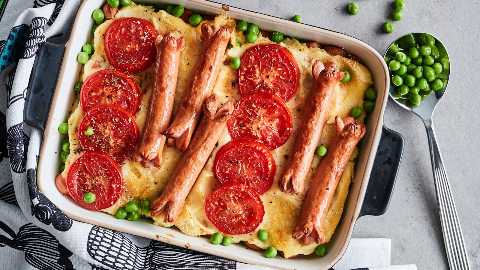 Naurava nakki-perunasoselaatikko