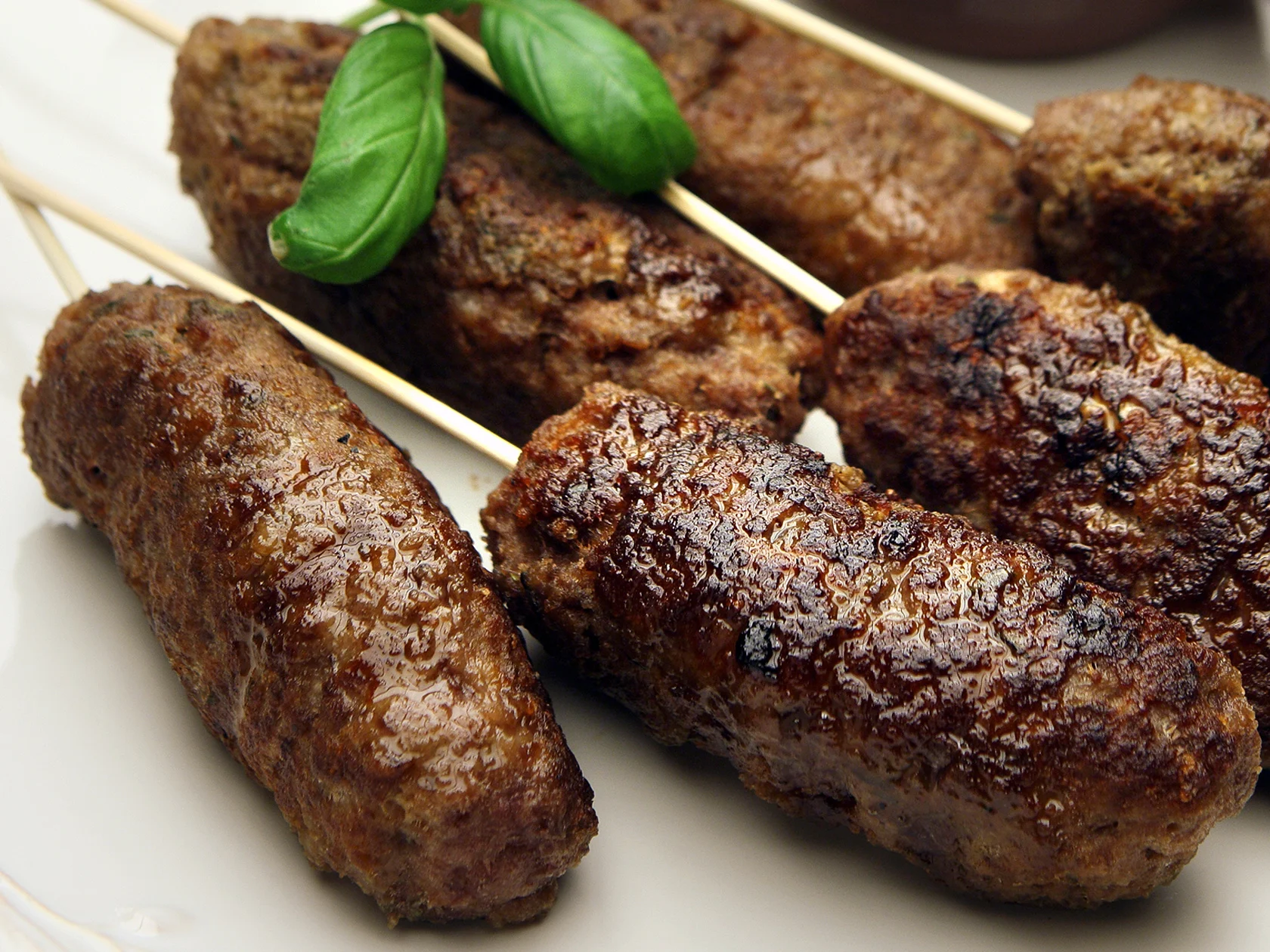 Turkkilaiset jauhelihapatukat