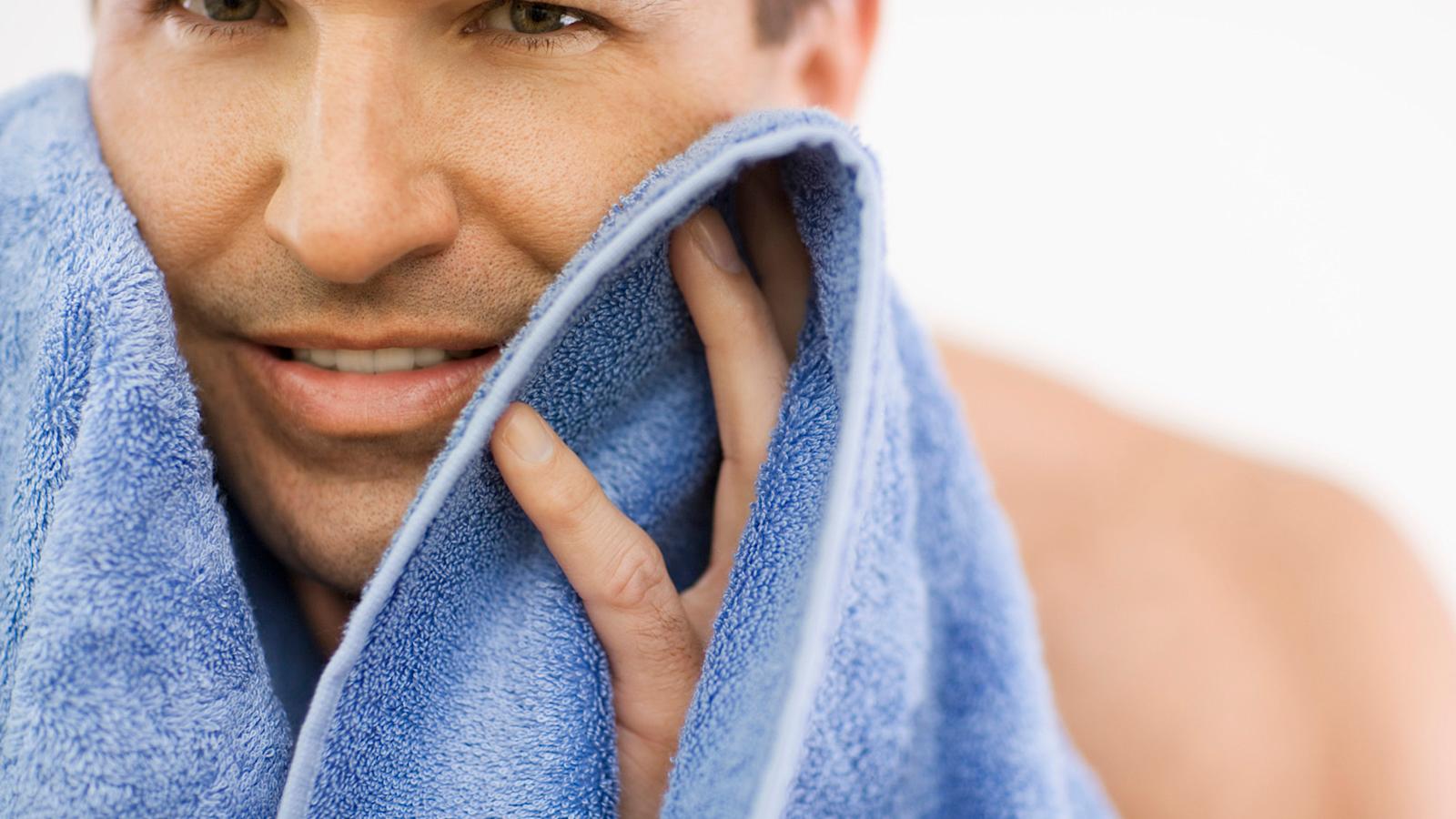 Miestenkin iholla on yksilölliset hoitotarpeensa.