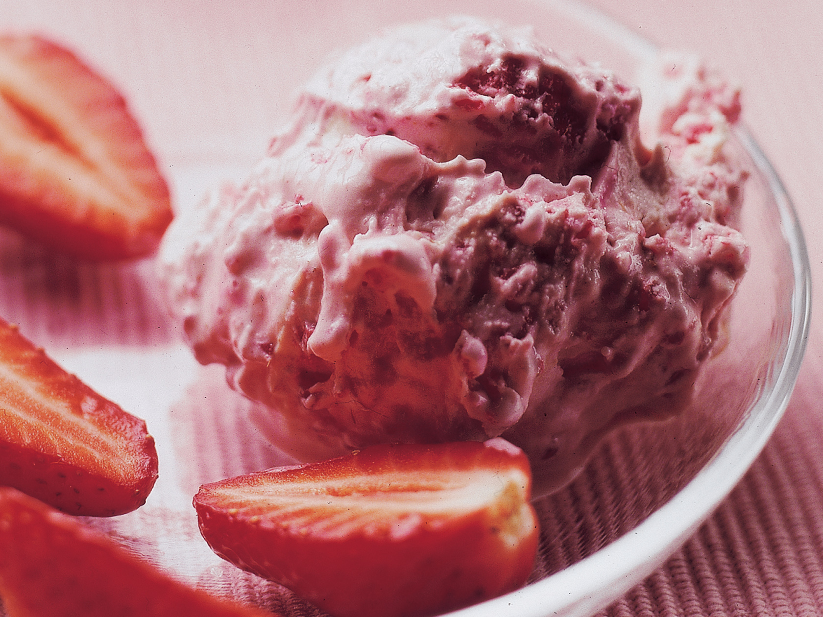 Vadelma-nougatpallot