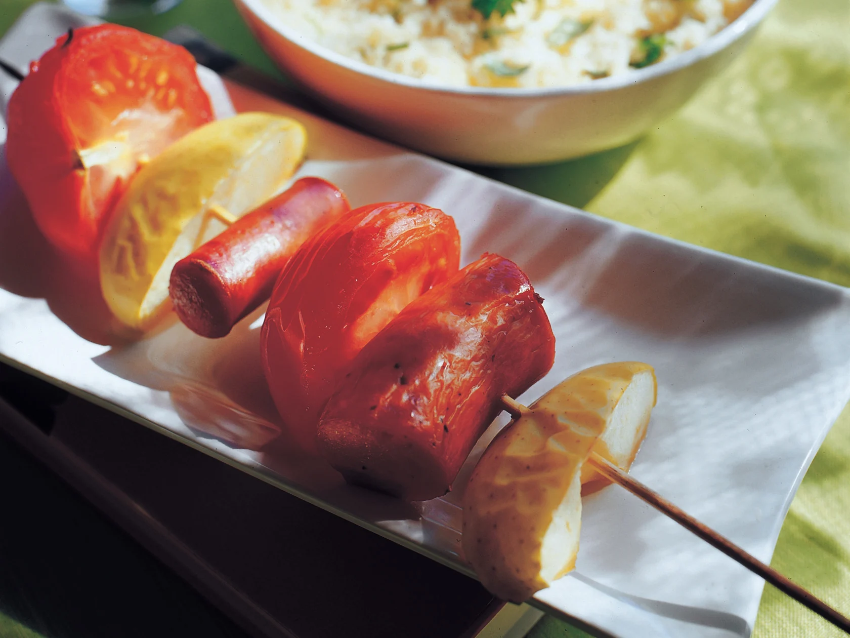 Omena-makkaravartaat