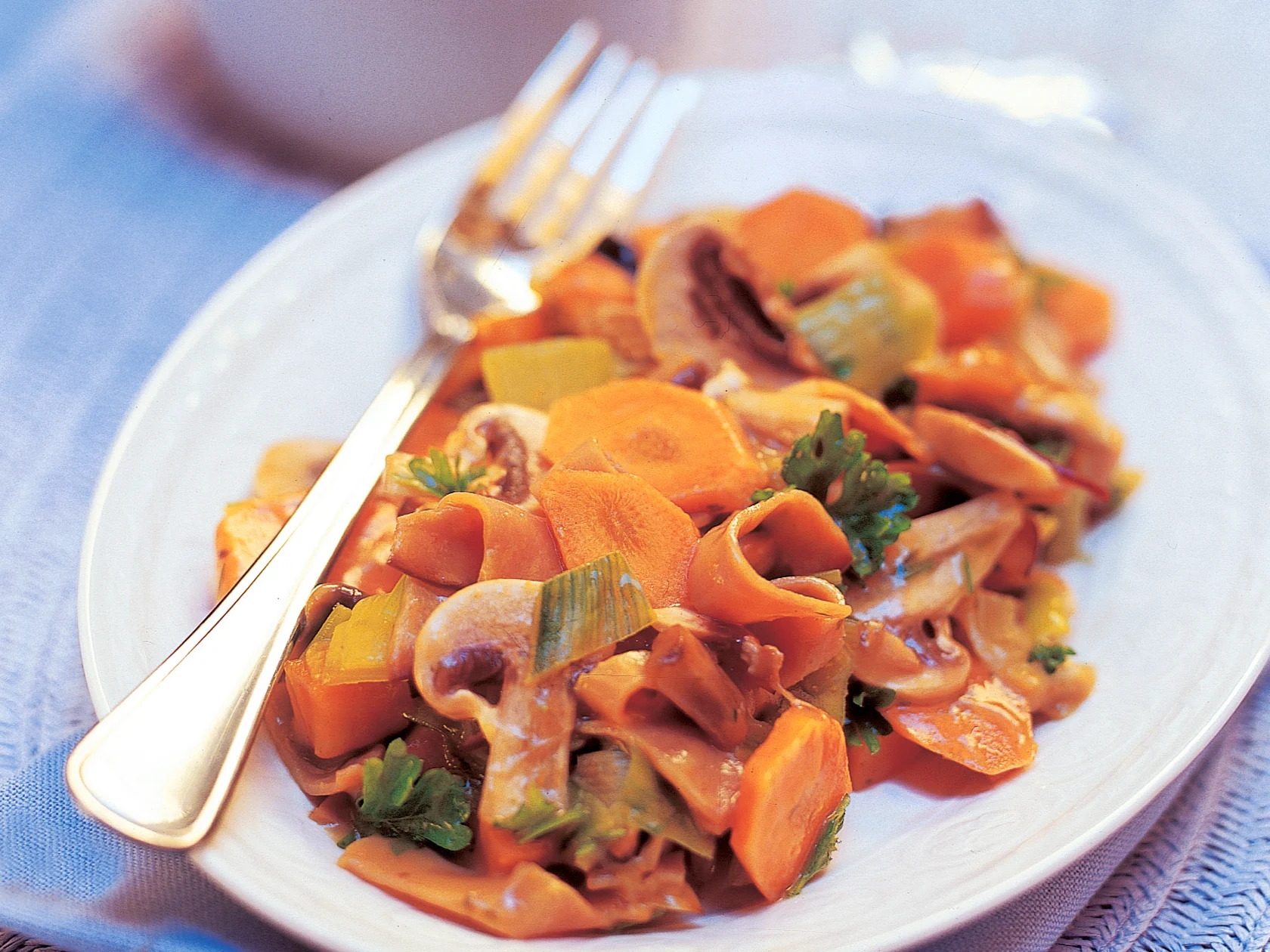 Herkkusieni-kinkkumuhennos