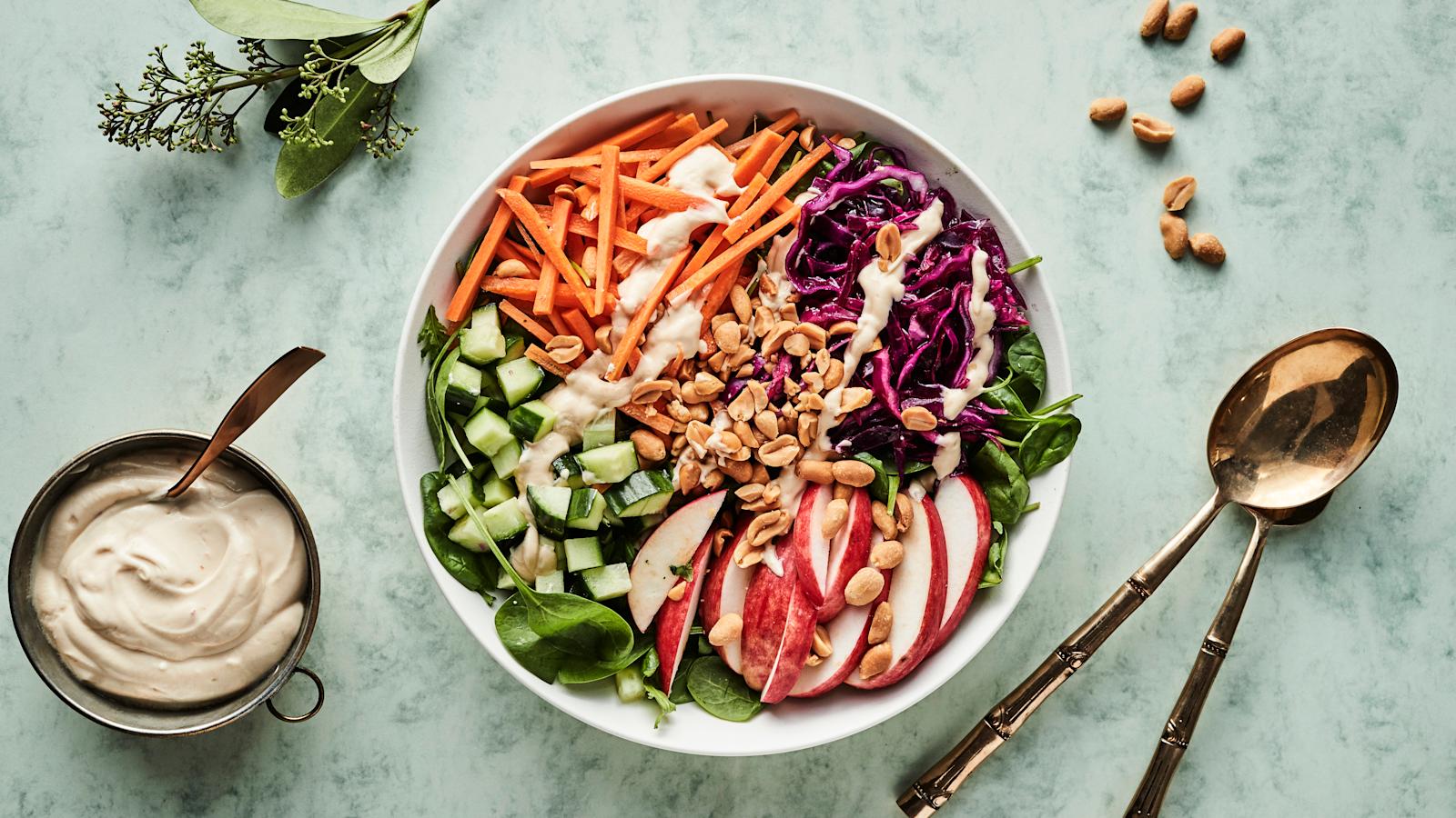 Raikas teriyaki-kulhosalaatti