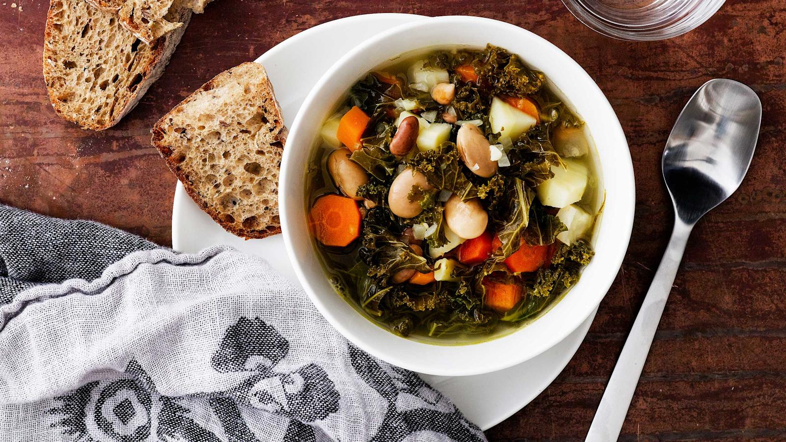 Lehtikaali-papukeitto