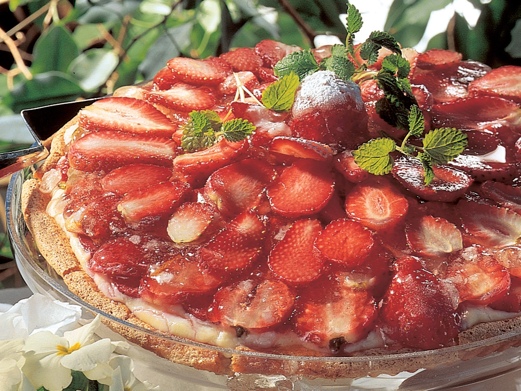 Juhannuksen mansikkakakku