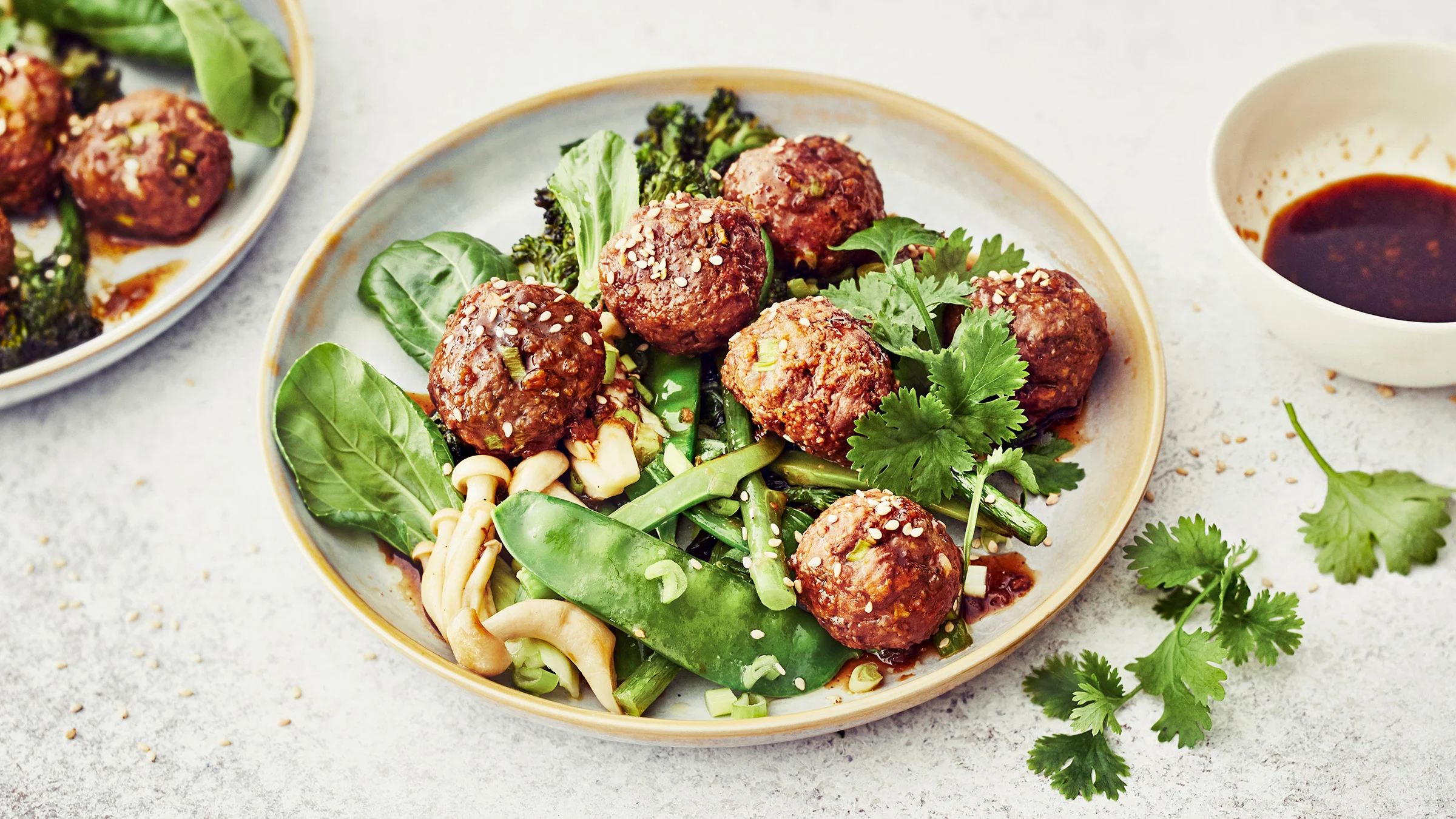 Korealaiset lihapullat ja bulgogi kasvikset