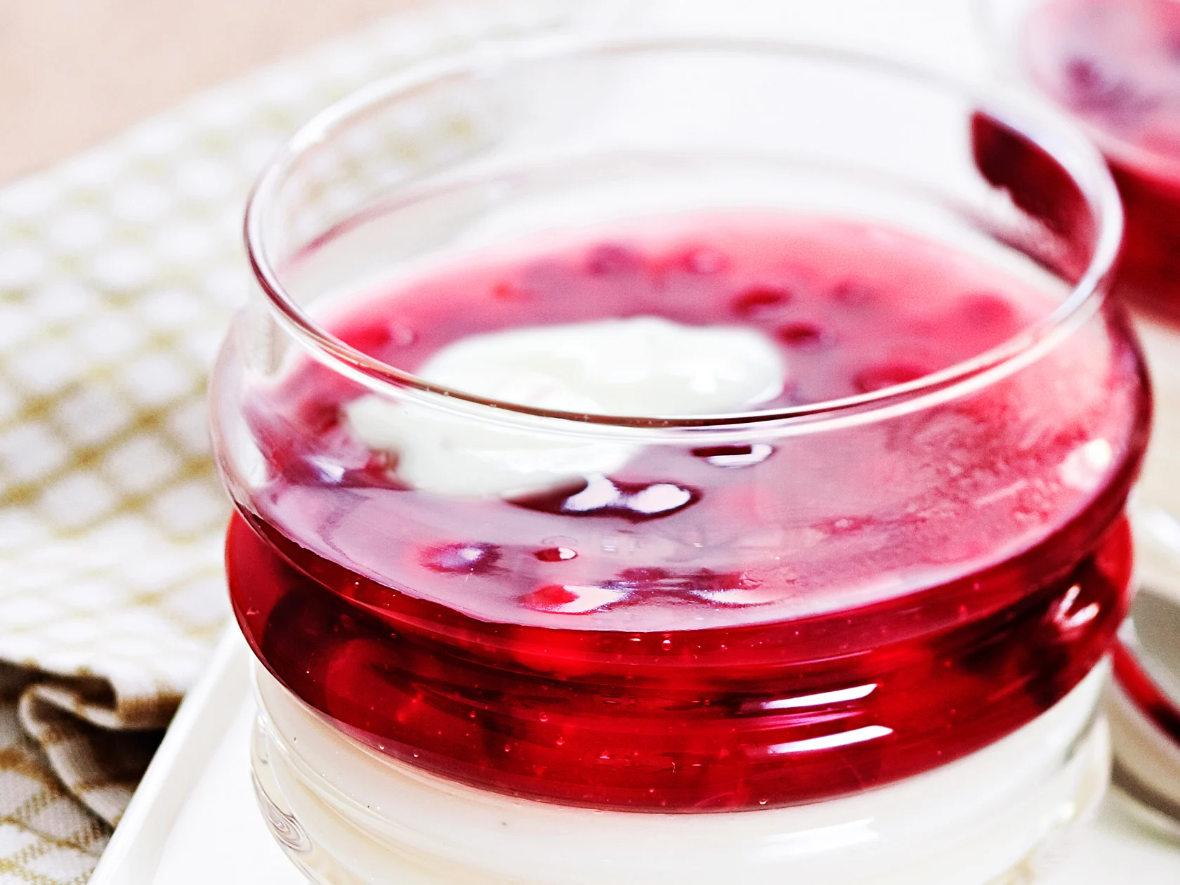 Puolukkakerroskiisseli