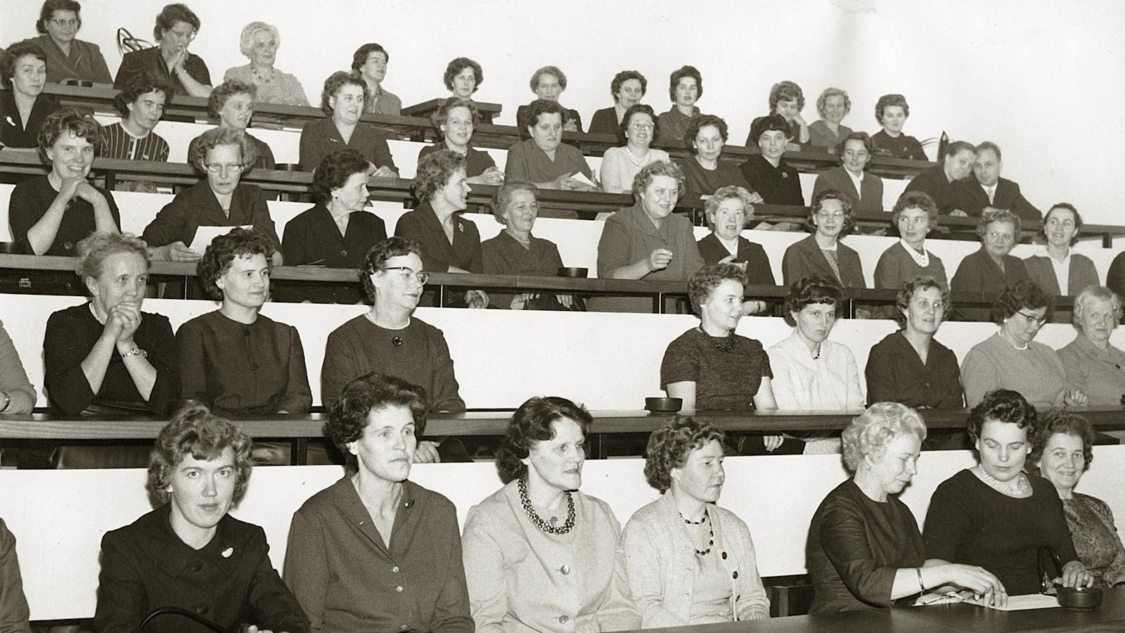 HOK:n myymälänhoitajat Jollaksessa vuonna 1962.