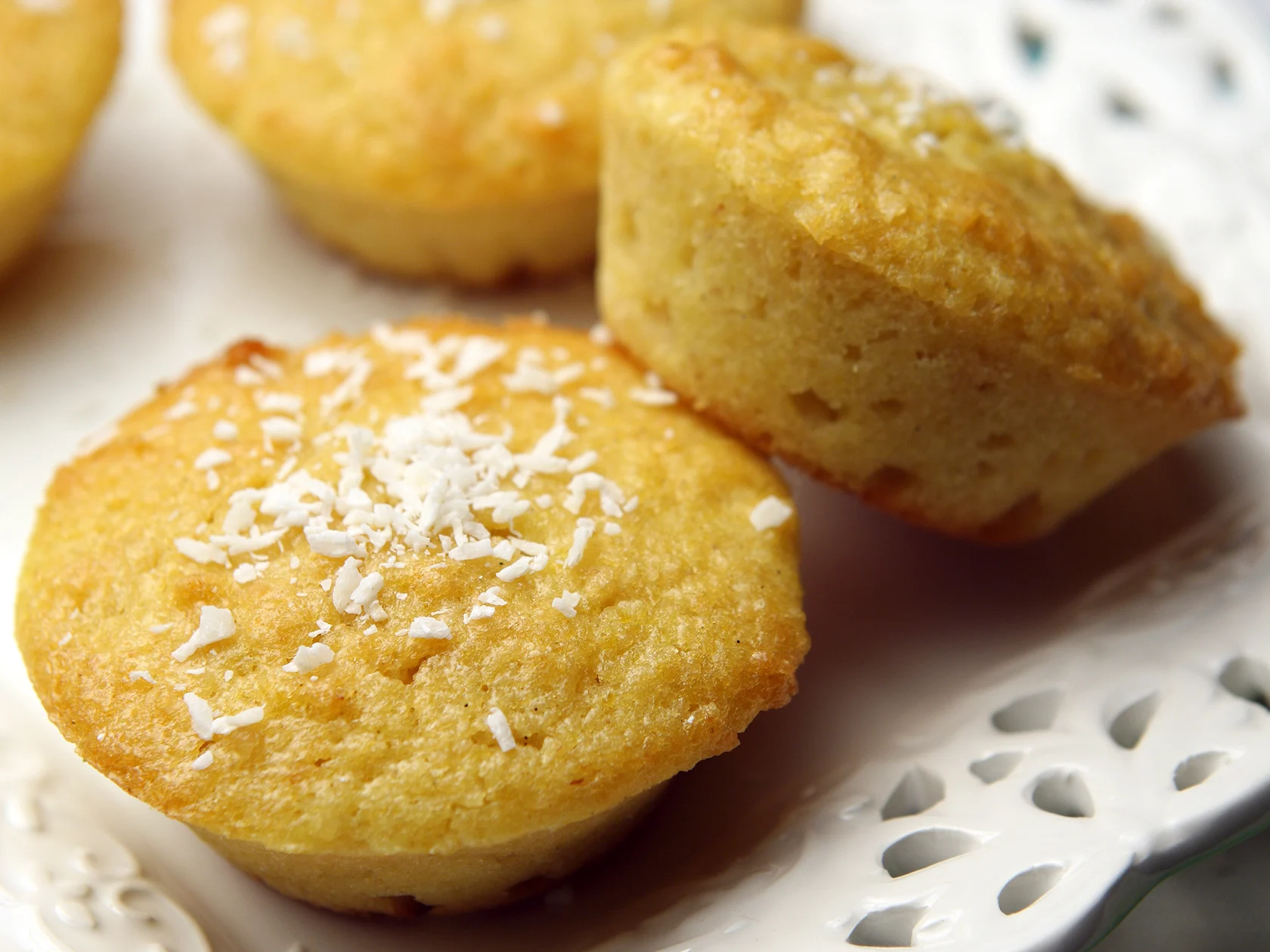 Persikka-kookosmuffinit